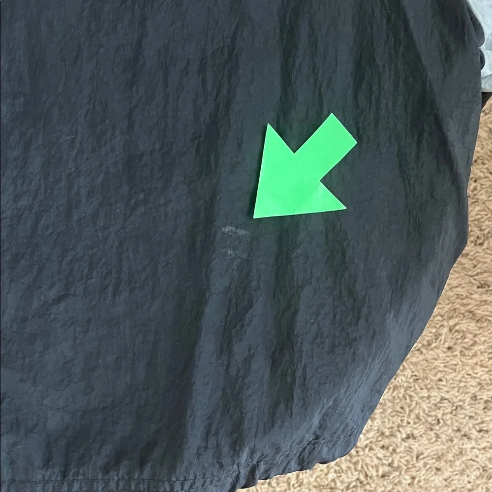 Nike Half-Zip Pullover Jacket Medium Black White Gray Windbreaker Synch Waist - Picture 13 of 16